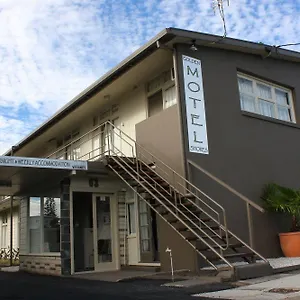 https://golden-shores-airport-motel.queenslandhotels.net